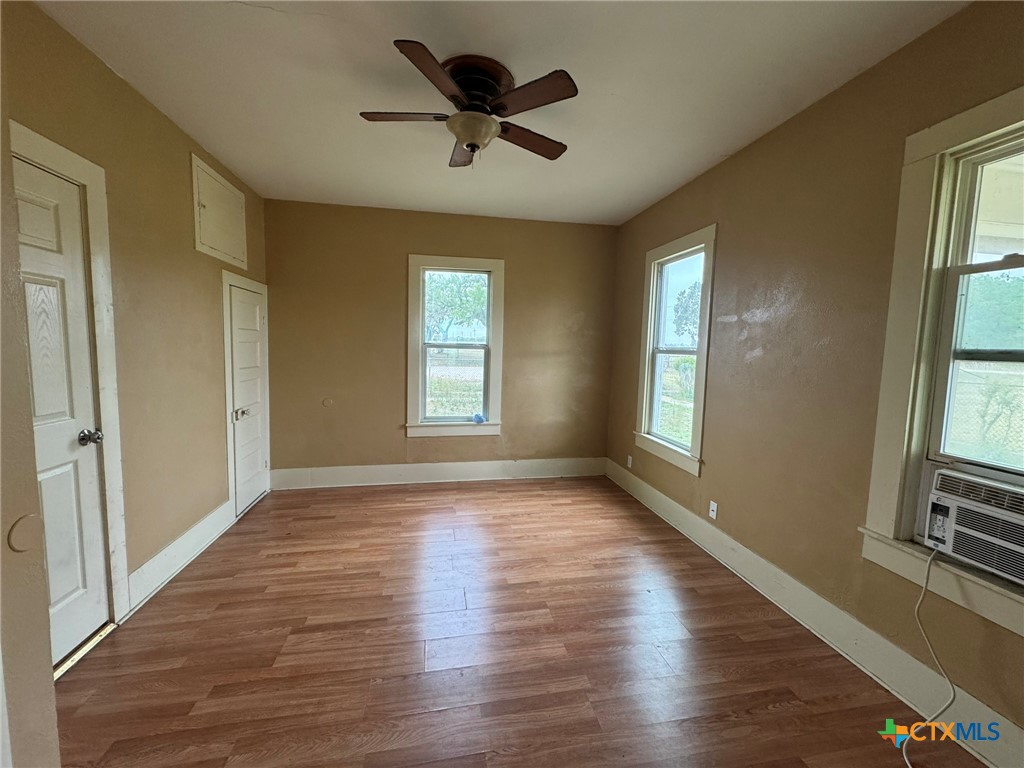 1450 Old Seguin Luling Road Seguin, TX 78155 - Photo 4 of 9