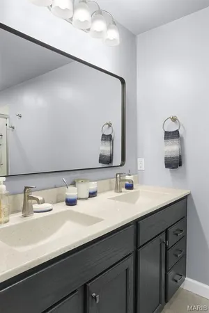 $675,000 | 8131 Alhambra Road, New Douglas, IL 62074