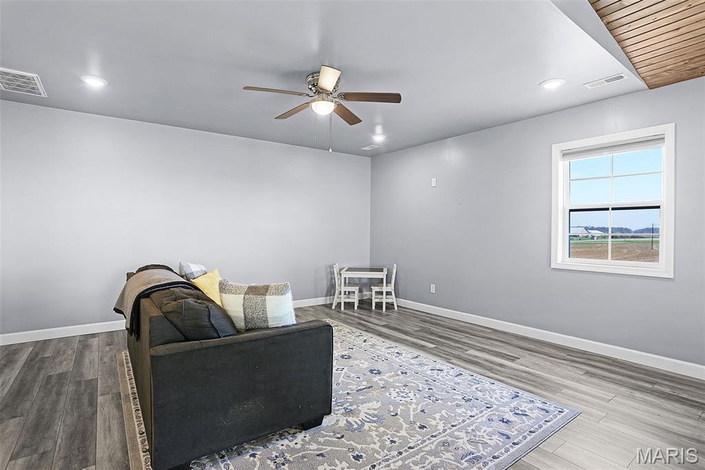 8131 Alhambra Road New Douglas, IL 62074 - Photo 24 of 37