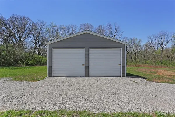 $675,000 | 8131 Alhambra Road, New Douglas, IL 62074