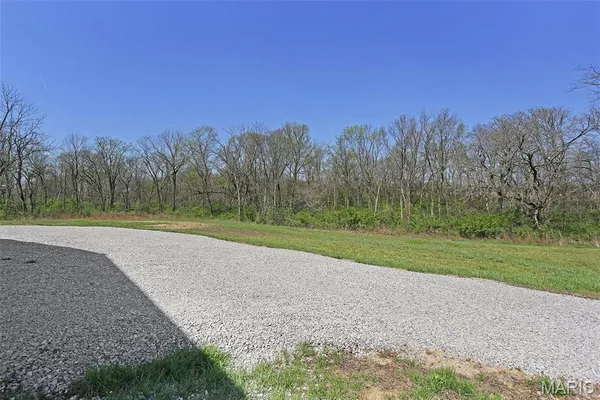 $675,000 | 8131 Alhambra Road, New Douglas, IL 62074