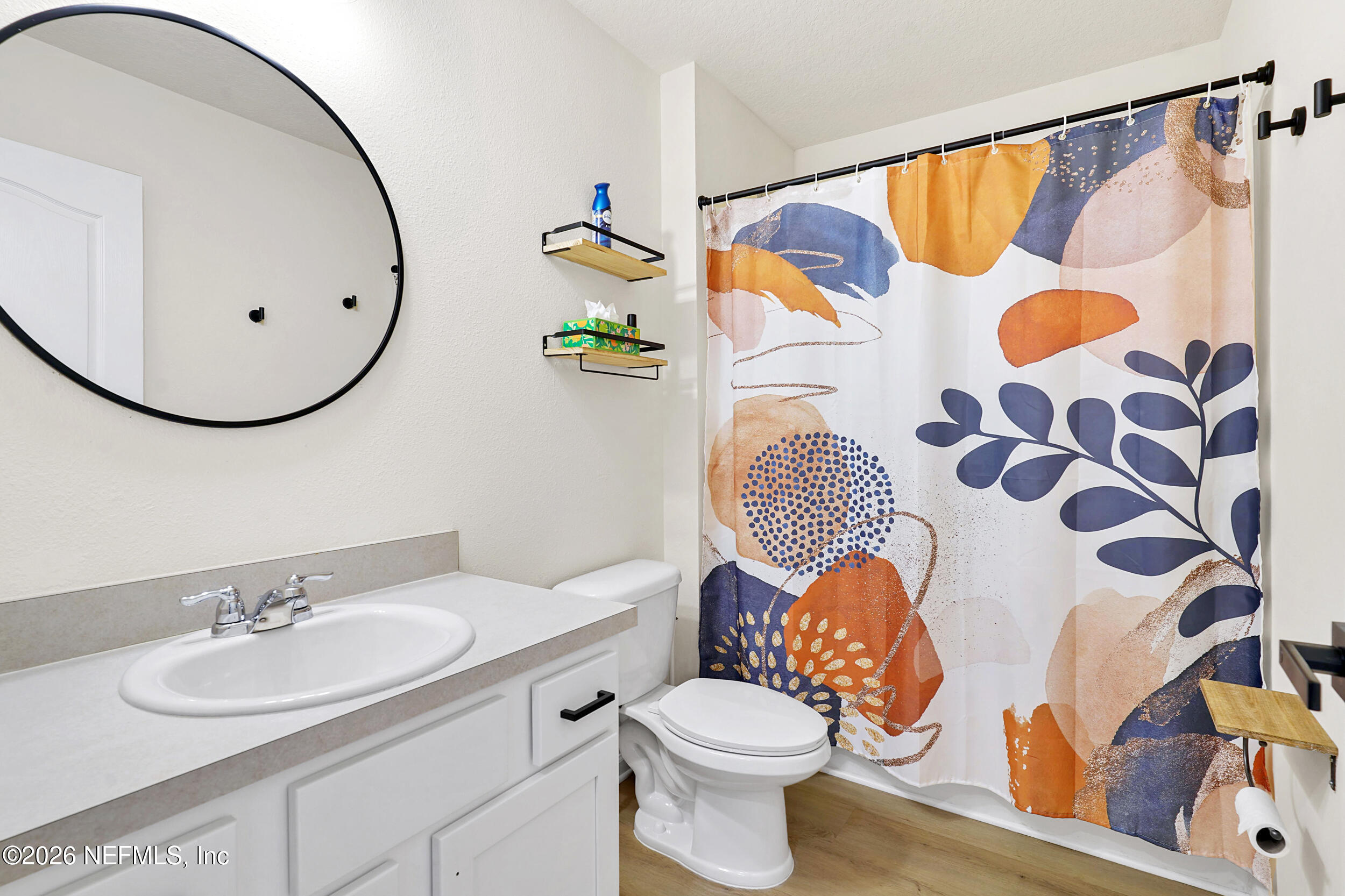 944 Morgans Treasure Road St. Augustine, FL 32084 - Photo 11 of 18 Guest bathroom