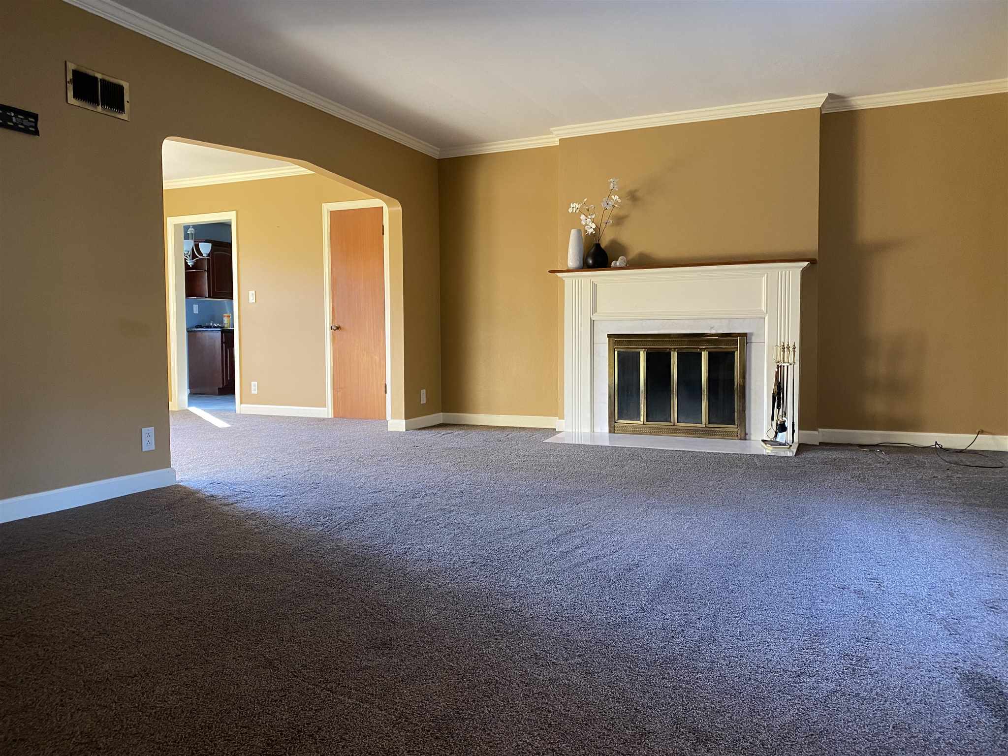512 West Ridgemont Road Peoria, IL 61614 - Photo 6 of 50 Gallery Image 6