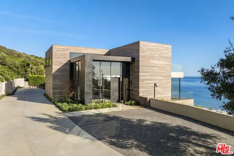 $30,000,000 | Undisclosed Address, Malibu, CA 90265
