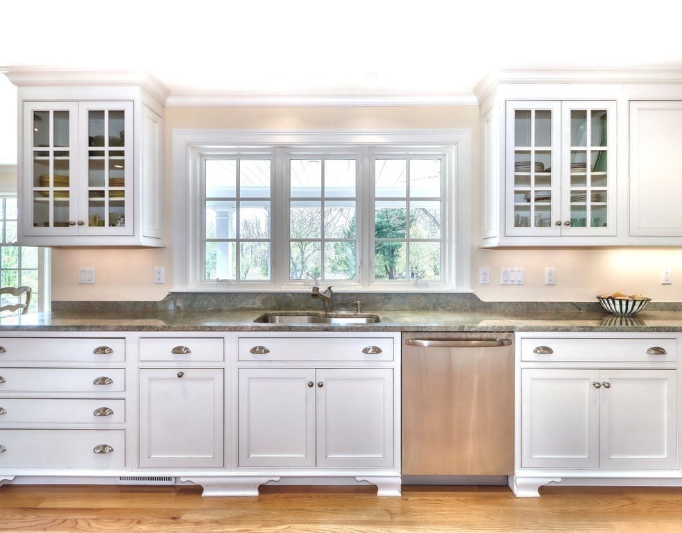 41 Brooks Road Lincoln, MA 01773 - Photo 15 of 42 Gallery Image 15