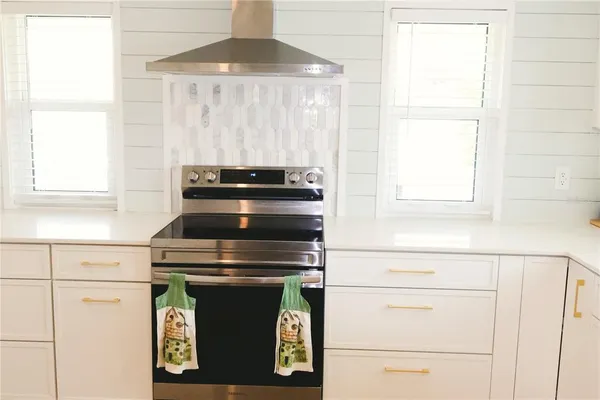 $2,000 | 361 Shamrock Boulevard, Venice, FL 34293