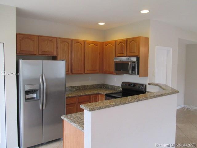 3041 Laurel Ridge Circle, Unit 3041 Riviera Beach, FL 33404 - Photo 4 of 12