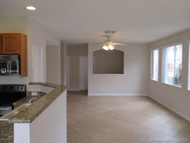 3041 Laurel Ridge Circle, Unit 3041 Riviera Beach, FL 33404 - Photo 7 of 12