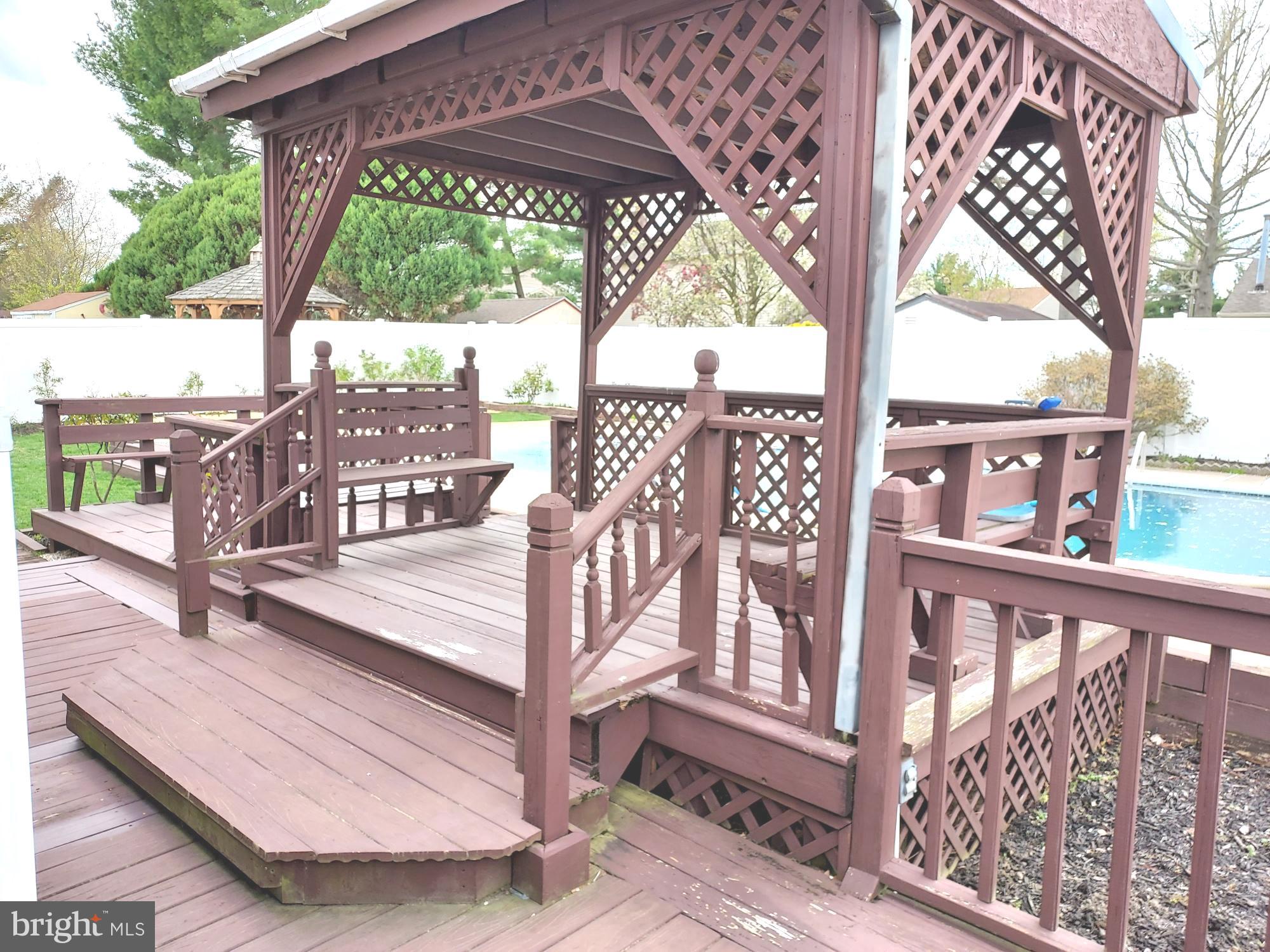 6 Pegasus Way Sewell, NJ 08080 - Photo 20 of 26 Covered deck