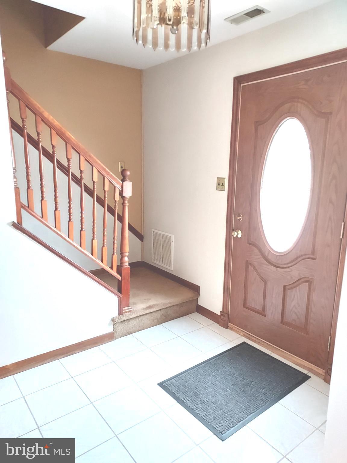 6 Pegasus Way Sewell, NJ 08080 - Photo 4 of 26 Foyer staircase