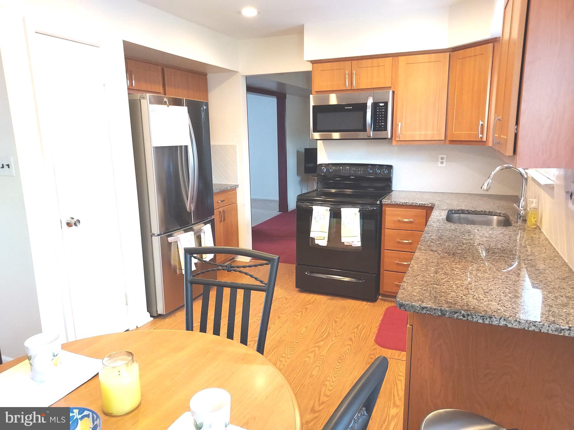 6 Pegasus Way Sewell, NJ 08080 - Photo 6 of 26 Newer appliances