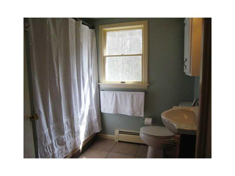 12 Merrill Road Freeport, ME 04032 - Photo 26 of 35 Bathroom.