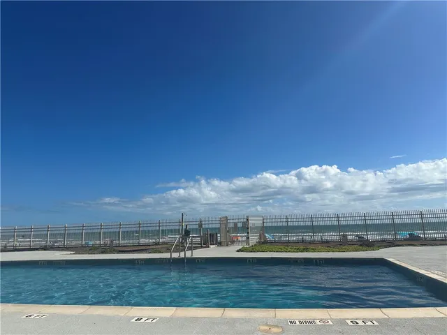 a view of ocean with city view