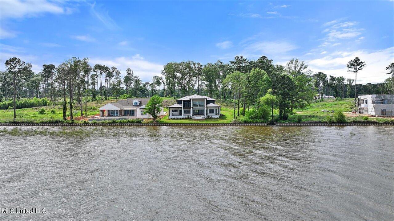 122 Neptune Shore Canton, MS 39046 - Photo 114 of 125 119-122 Neptune Shore