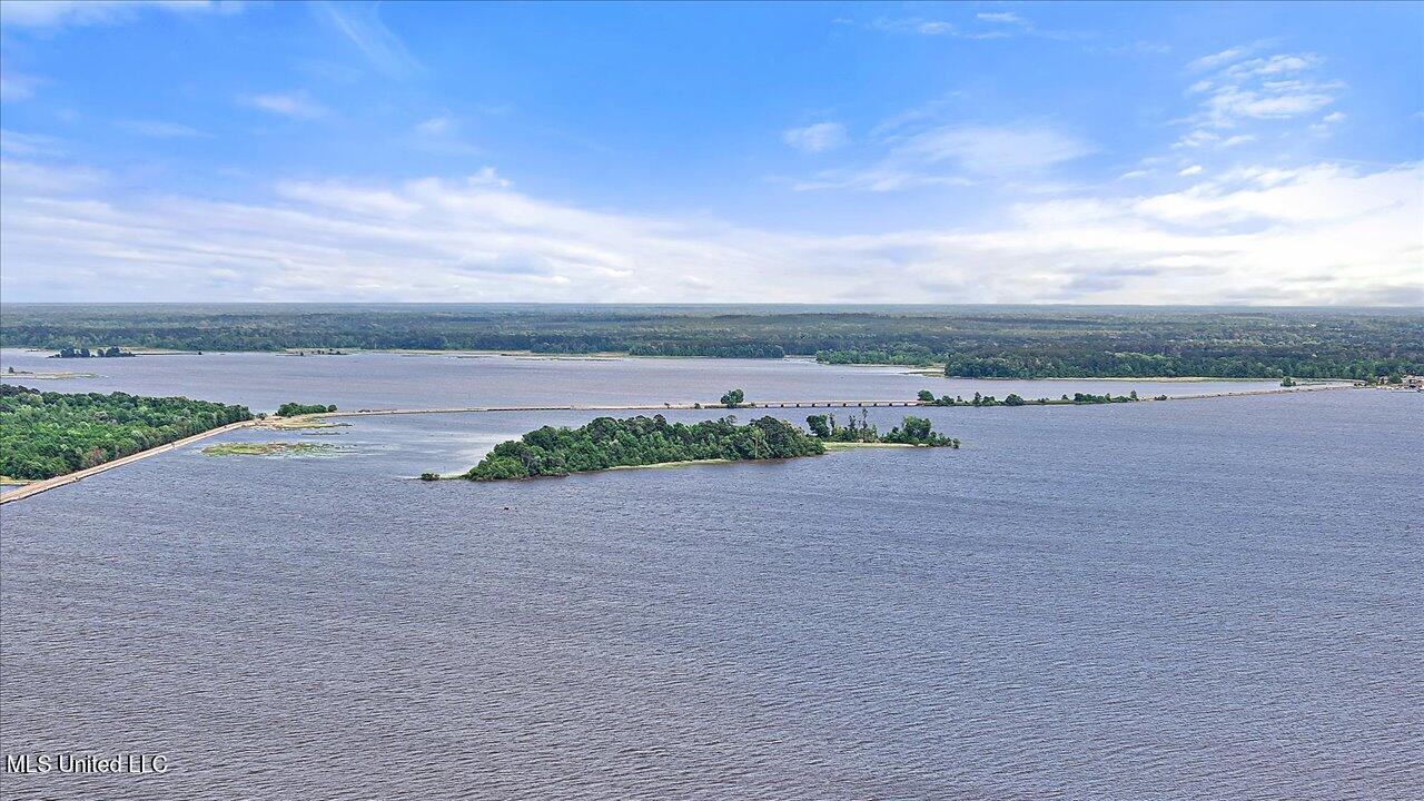 122 Neptune Shore Canton, MS 39046 - Photo 95 of 125 100-122 Neptune Shore