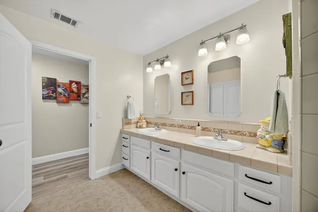 $879,000 | 602 Harvard Court, Woodland, CA 95695