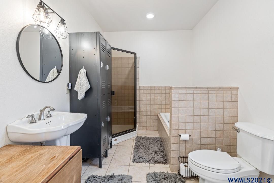 9895 Wells Landing Road Independence, OR 97351 - Photo 17 of 42