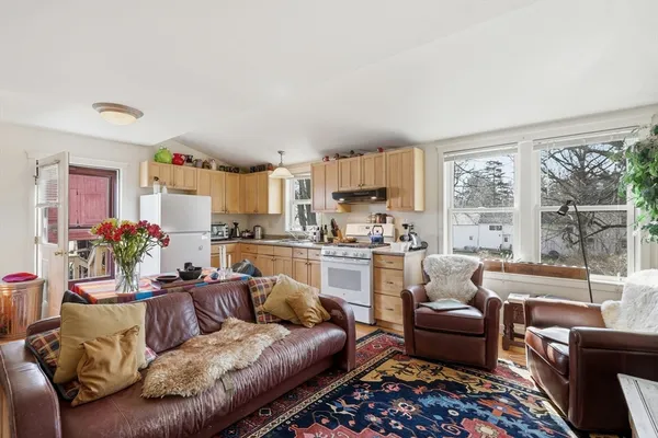 $725,000 | 128 West Street, Hadley, MA 01035