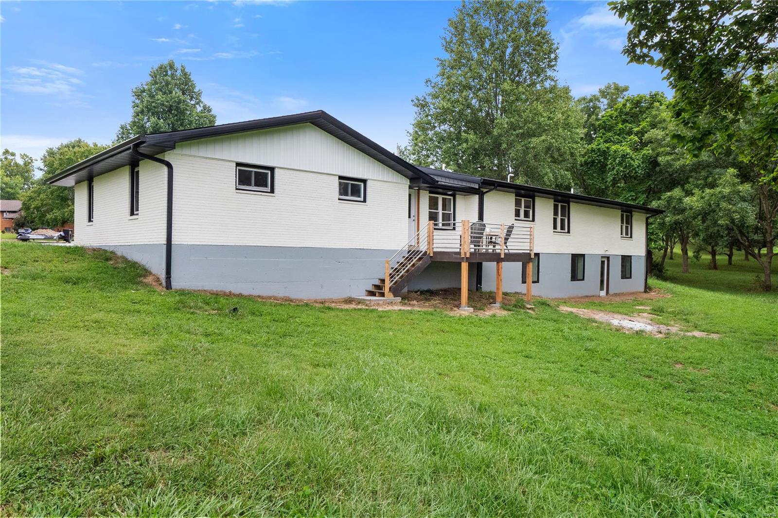 2835 Rentchler Road Belleville, IL 62221 - Photo 4 of 34