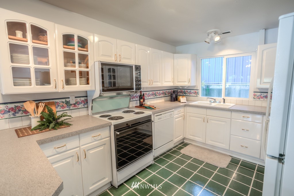 50 Grapeview Point Road Allyn, WA 98524 - Photo 12 of 25 Gallery Image 12