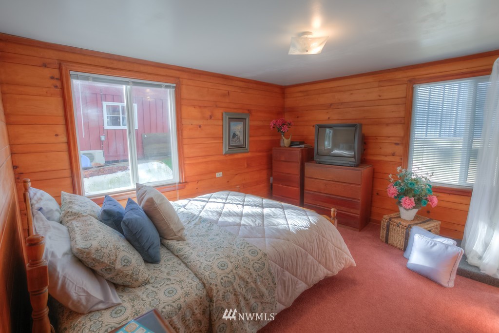 50 Grapeview Point Road Allyn, WA 98524 - Photo 16 of 25 Gallery Image 16