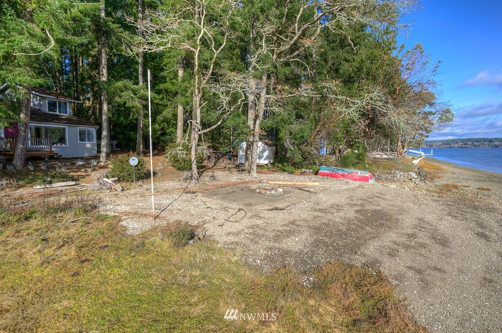 50 Grapeview Point Road Allyn, WA 98524 - Photo 23 of 25 Gallery Image 23