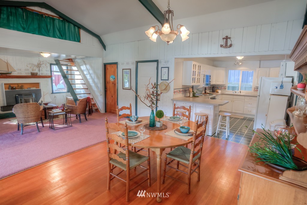 50 Grapeview Point Road Allyn, WA 98524 - Photo 10 of 25 Gallery Image 10