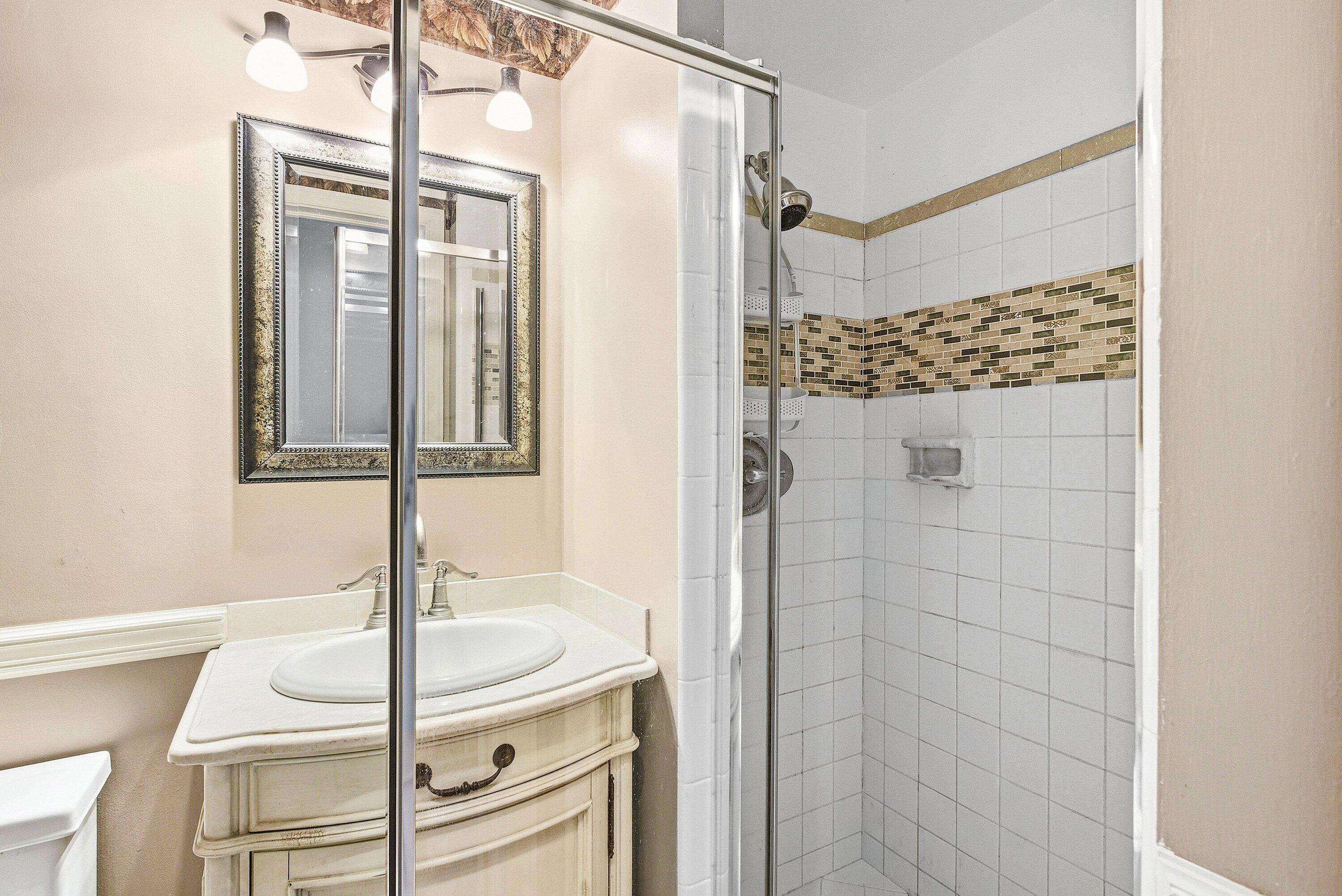 6590 North Ocean Boulevard, Unit 5 Ocean Ridge, FL 33435 - Photo 11 of 19 021-6590NorthOceanBoulevard-OceanRidge-F