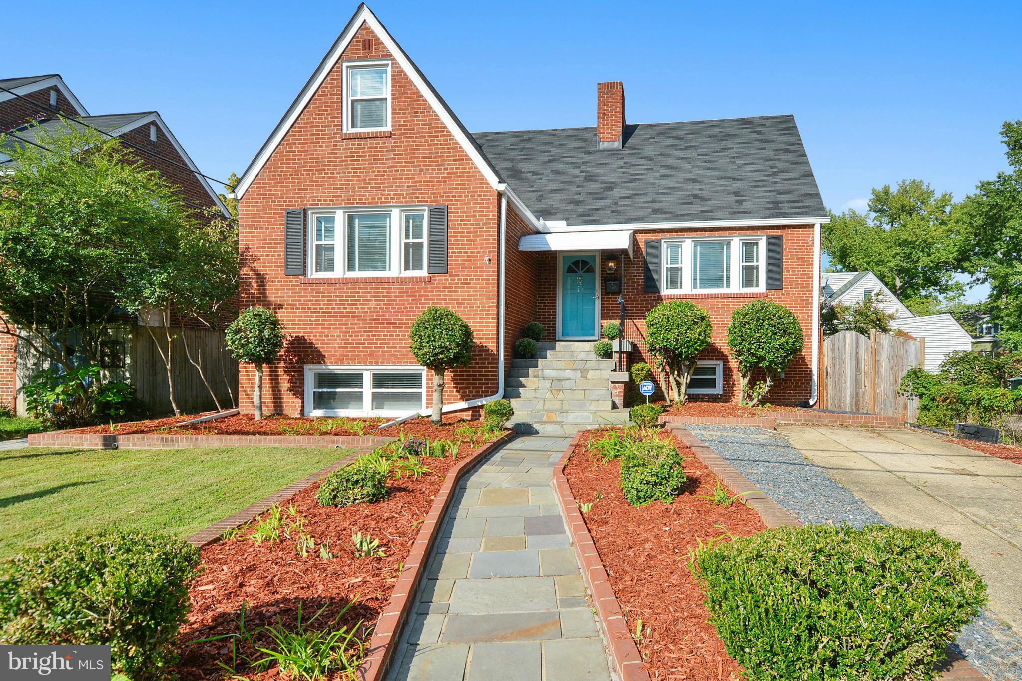 206 East Braddock Road Alexandria, VA 22301 - Photo 1 of 21 Exterior (Front)