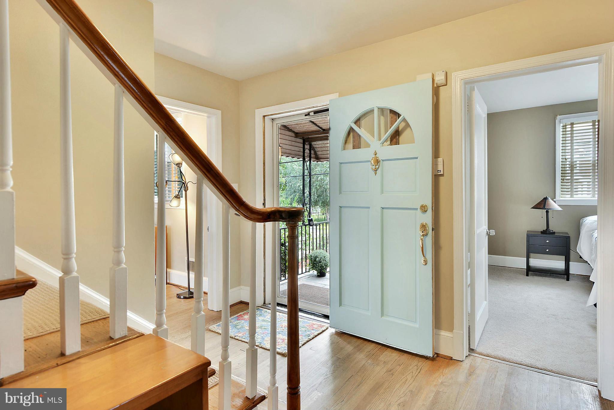 206 East Braddock Road Alexandria, VA 22301 - Photo 5 of 21 Interior (General)
