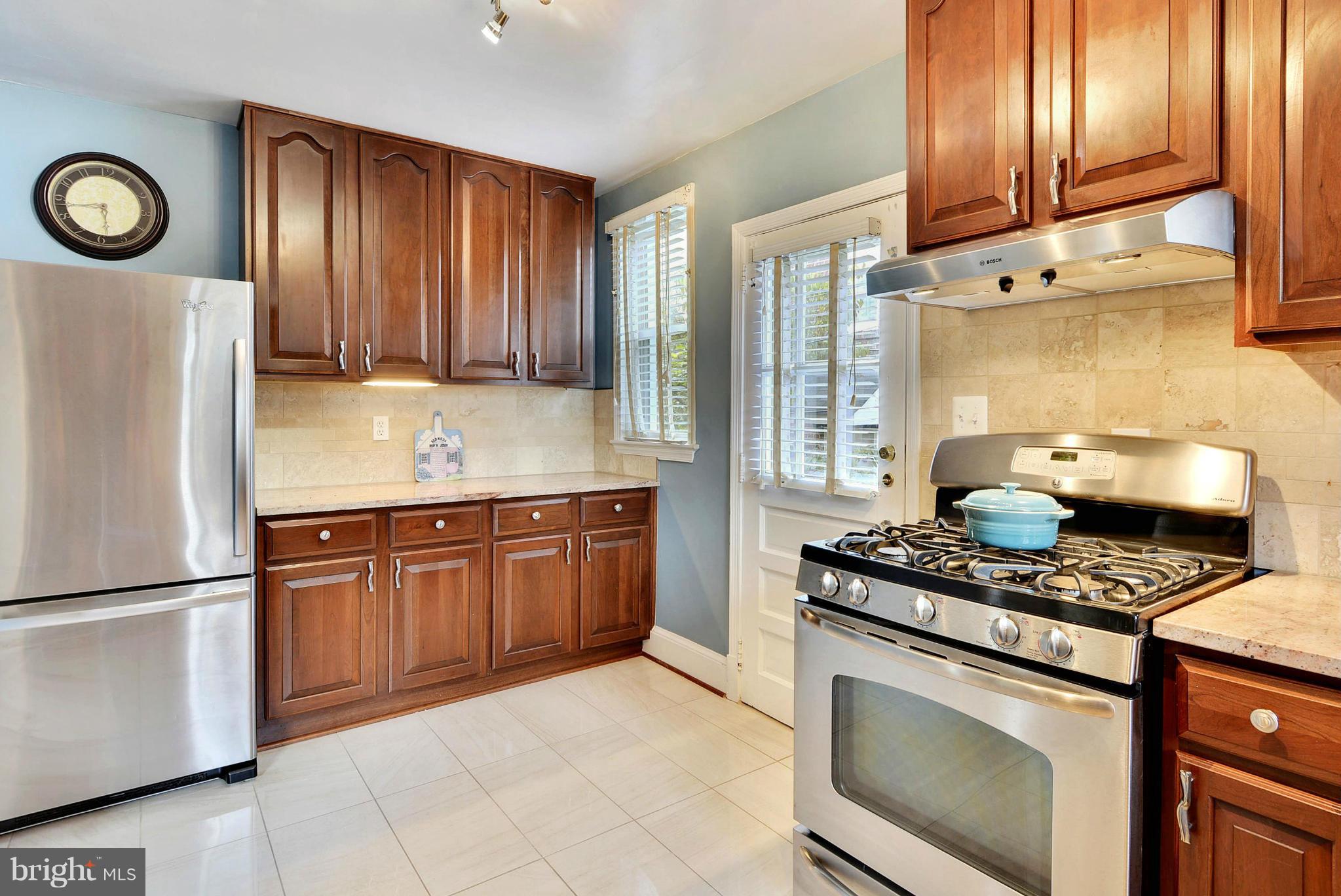 206 East Braddock Road Alexandria, VA 22301 - Photo 10 of 21 Kitchen