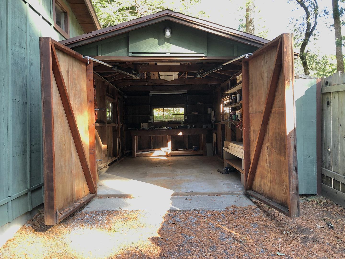 187 Chapman Road Woodside, CA 94062 - Photo 3 of 29 a view of garage