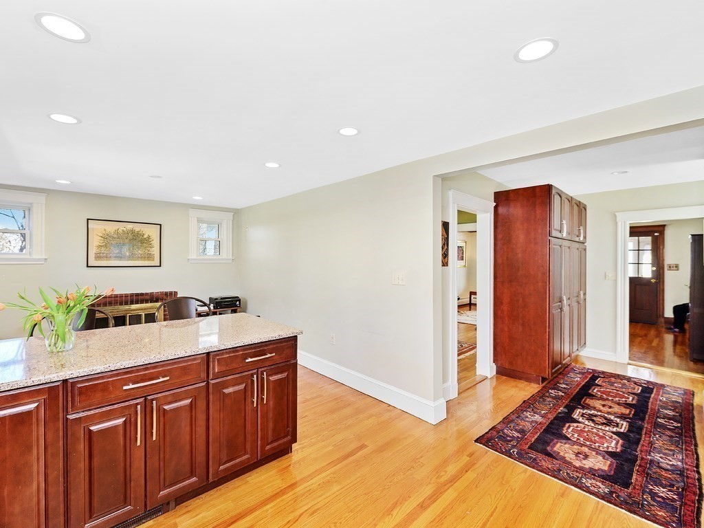 33 Fountain Road Arlington, MA 02476 - Photo 6 of 27
