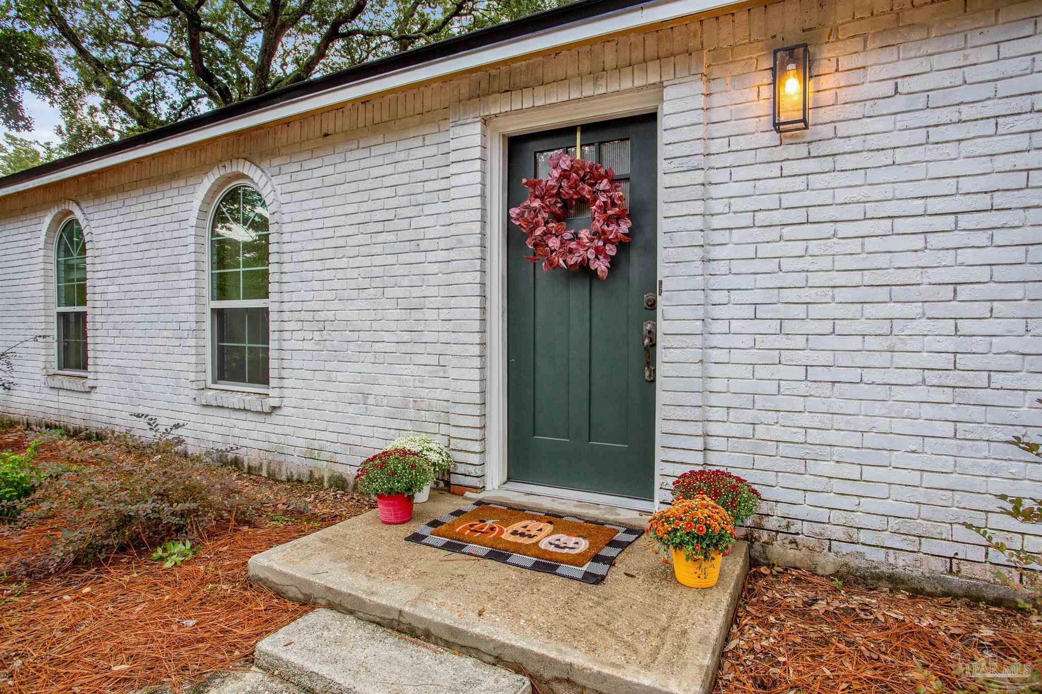 4831 Creighton Road Pensacola, FL 32504 - Photo 4 of 30