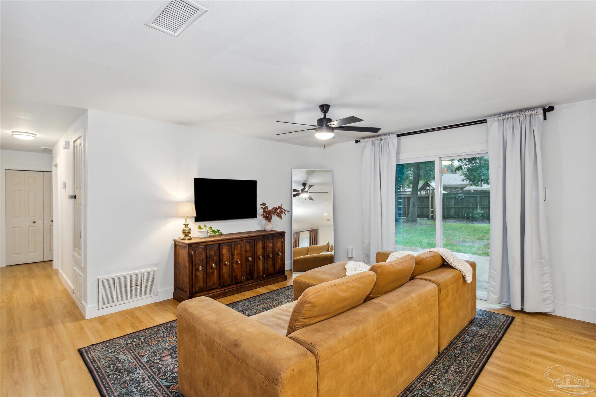 4831 Creighton Road Pensacola, FL 32504 - Photo 7 of 30