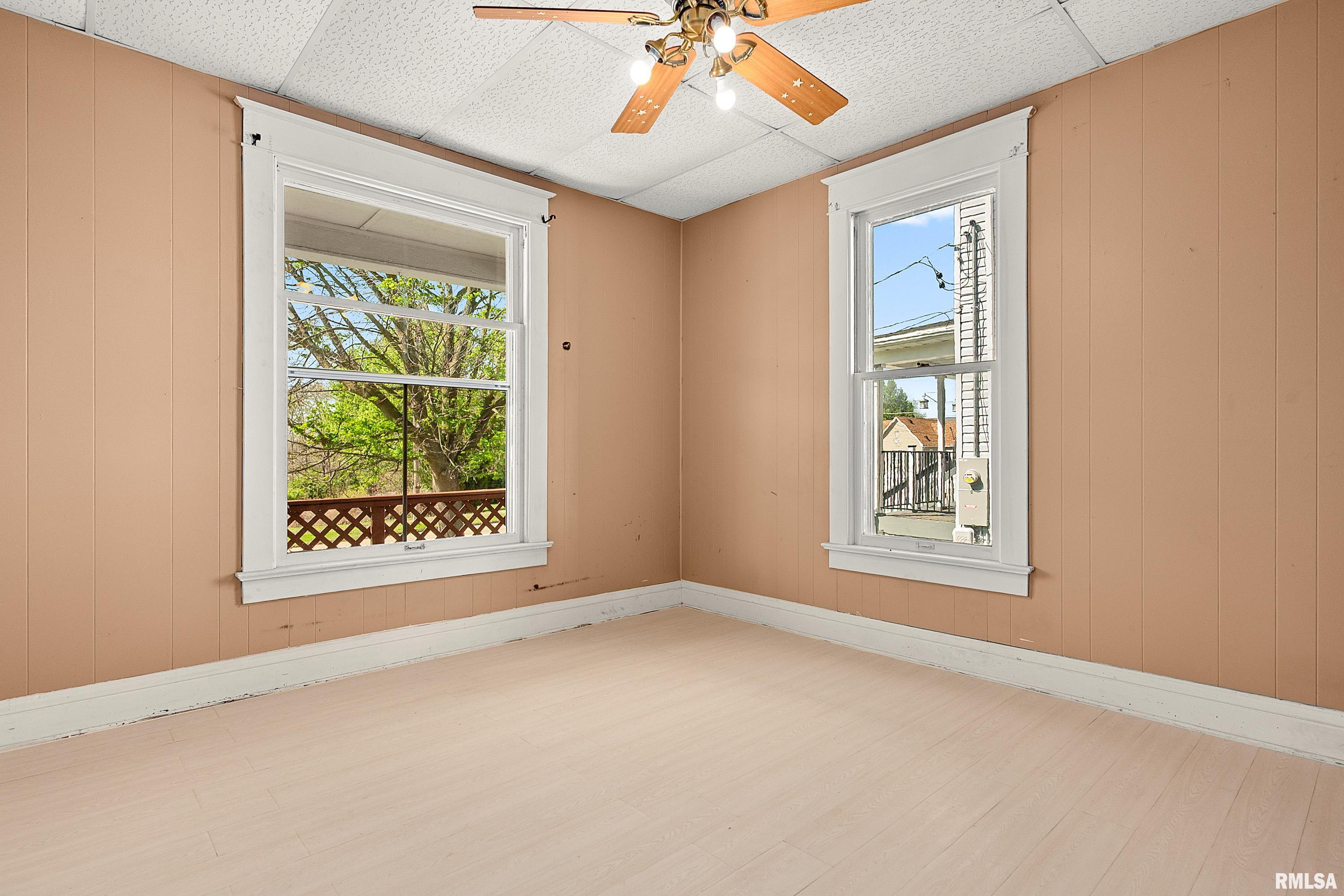 2887 Fulton Place Canton, IL 61520 - Photo 14 of 17