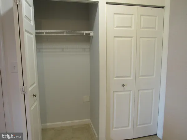 $2,250 | 3101 North Hampton Drive, Unit 906, Alexandria, VA 22302