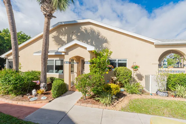 $249,900 | 1638 Southeast Green Acres Circle, Unit G101, Port St. Lucie, FL 34952