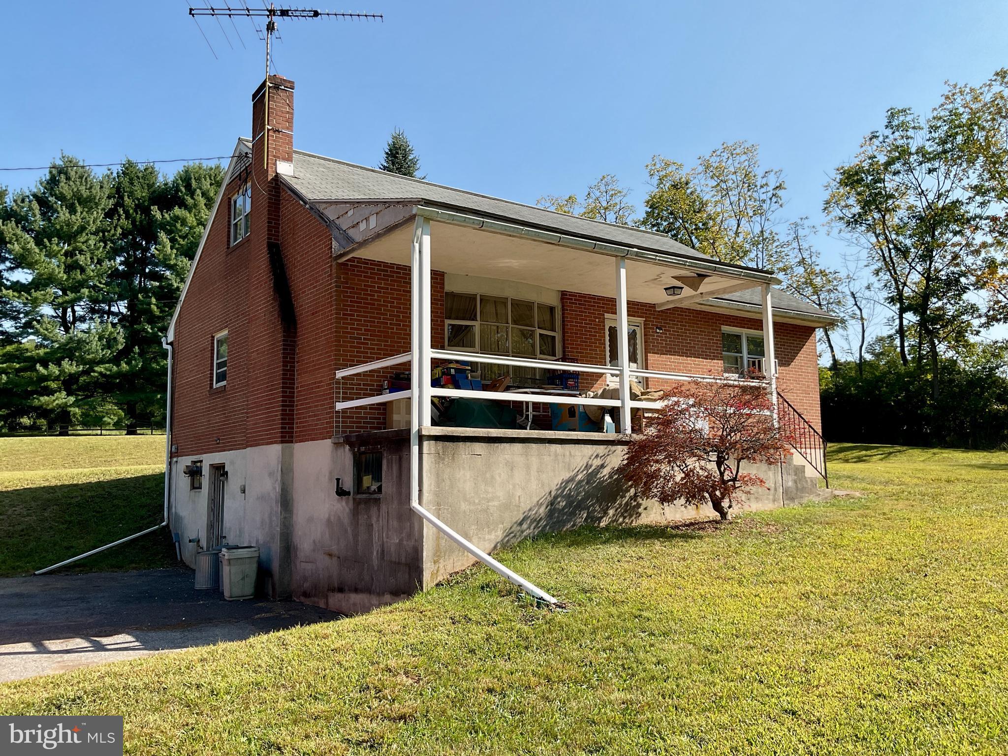 95 Hampshire Road Reading, PA 19608 - Photo 12 of 20