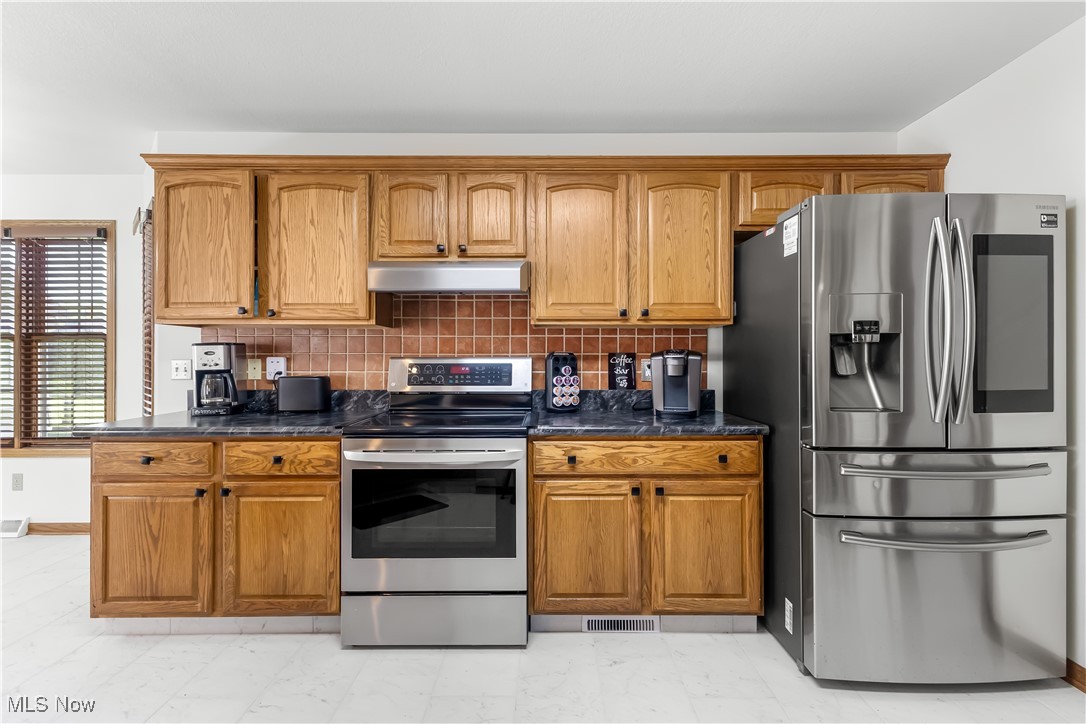 7007 Clingan Road, Unit 60 Youngstown, OH 44514 - Photo 6 of 50 Gallery Image 6