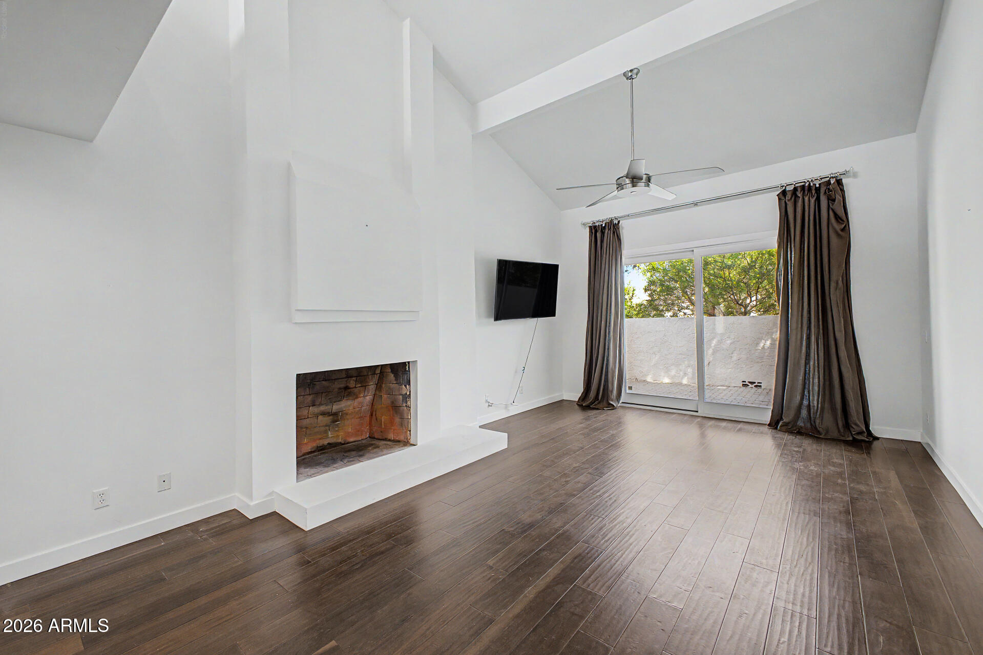 4446 East Camelback Road, Unit 104 Phoenix, AZ 85018 - Photo 6 of 60 06-Camelback