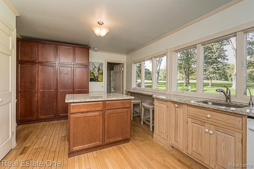 1380 Chestnut Circle Rochester Hills, MI 48309 - Photo 12 of 46