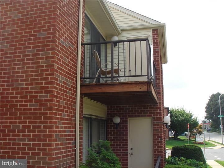 2089 Welsh Road, Unit A4 Philadelphia, PA 19115 - Photo 18 of 18 Deck