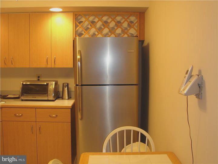 2089 Welsh Road, Unit A4 Philadelphia, PA 19115 - Photo 7 of 18 Kitchen