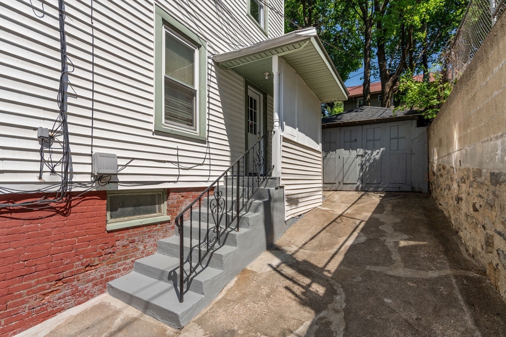 31 Chrome Street Worcester, MA 01604 - Photo 40 of 41