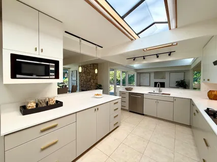 $3,290,000 | 40 Roxbury Lane, San Mateo, CA 94402