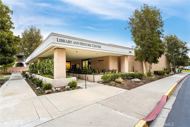 $374,888 | 2286 Via Puerta, Unit A, Laguna Woods, CA 92637