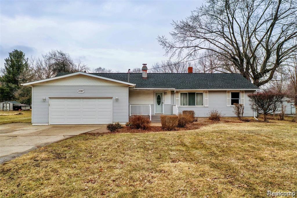 4387 Crosby Road Flint, MI 48506 - Photo 1 of 59 2C8908E3-7318-49BE-9989-8E3C30138D54_1_201_a.jpeg