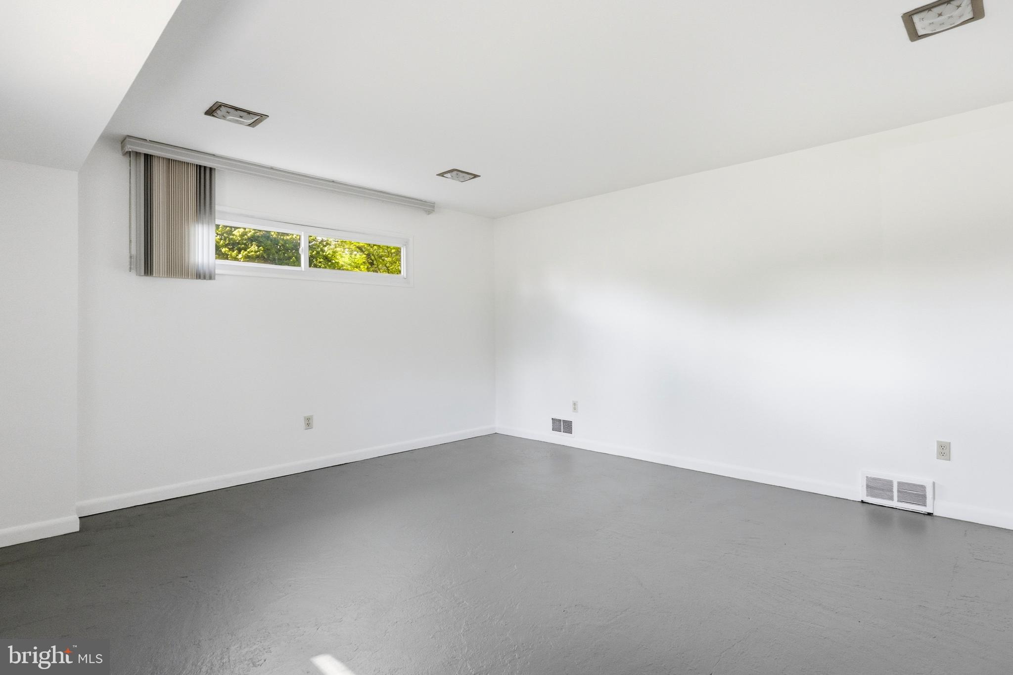 1517 Thornberry Road Wyncote, PA 19095 - Photo 29 of 38