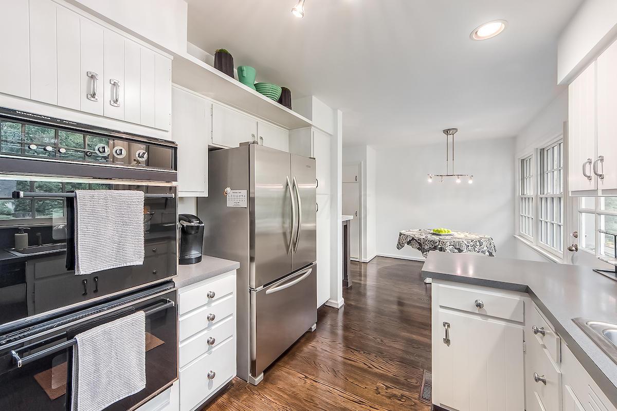 2133 Middlesex Road Columbus, OH 43220 - Photo 8 of 27